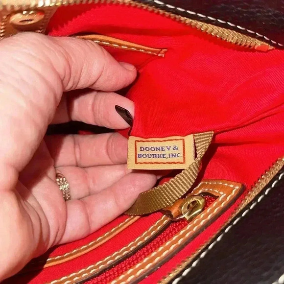 Dooney and Bourke Lexington tote bag - Picture 9 of 10